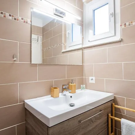 Le Lys - Calme A 5 Min Tram, Proche Centre Stras Apartment *